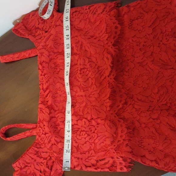SOPRANO Red Lace Dress Cold Shoulder Size Medium - Picture 10 of 14